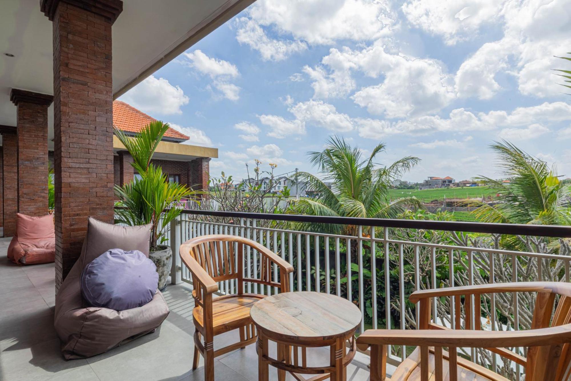 Frangipani House And Spa By Ecommerceloka Canggu Exterior foto